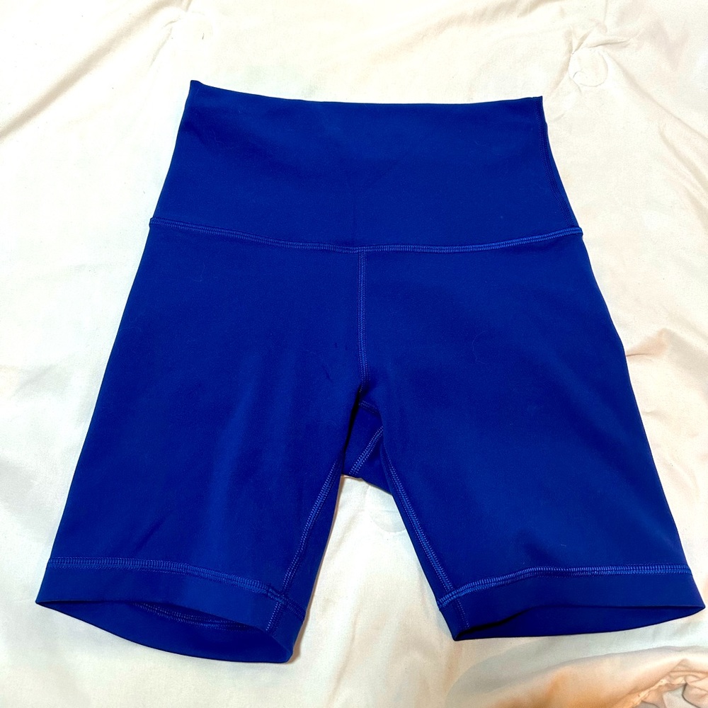 Lululemon 6” inseam larkspur blue wunder train shorts size 4